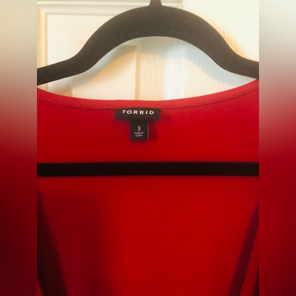 Torrid plus size 3X red sleeveless spring/summer top open front pull over - Picture 3 of 6
